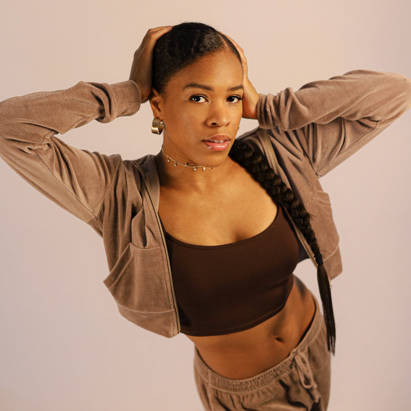 De Vos Dance Studio's - Danslerares - Xenisa Scheek