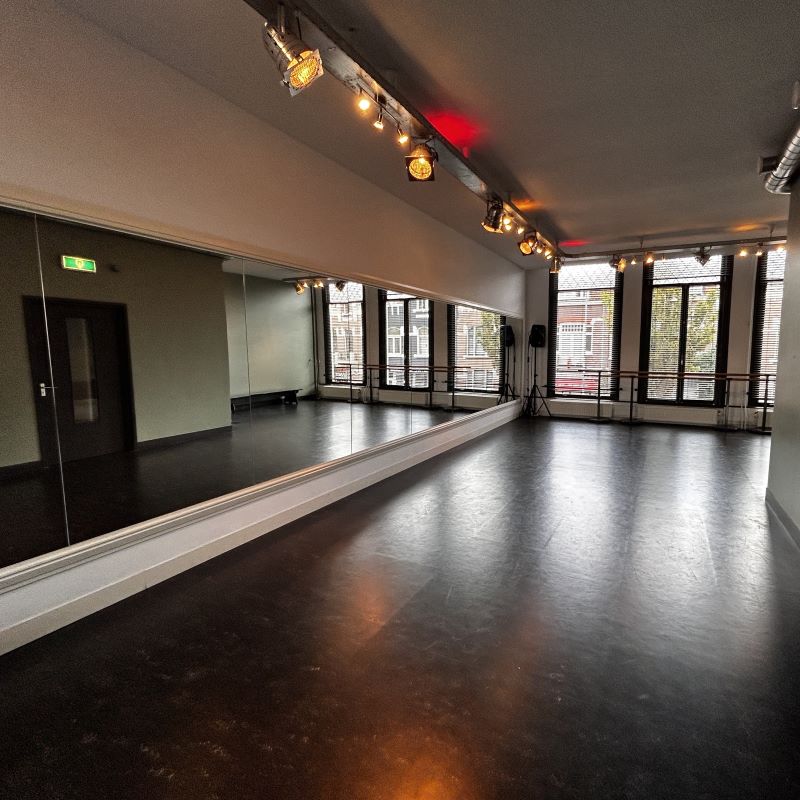 De Vos Dance Studio's - Zaalverhuur - Studio boven