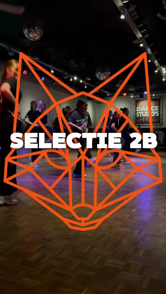 Een kijkje in de les van selectie 2b. Ze zijn hard aan het werk voor de eindshow! Heb jij al kaartjes? 🤩